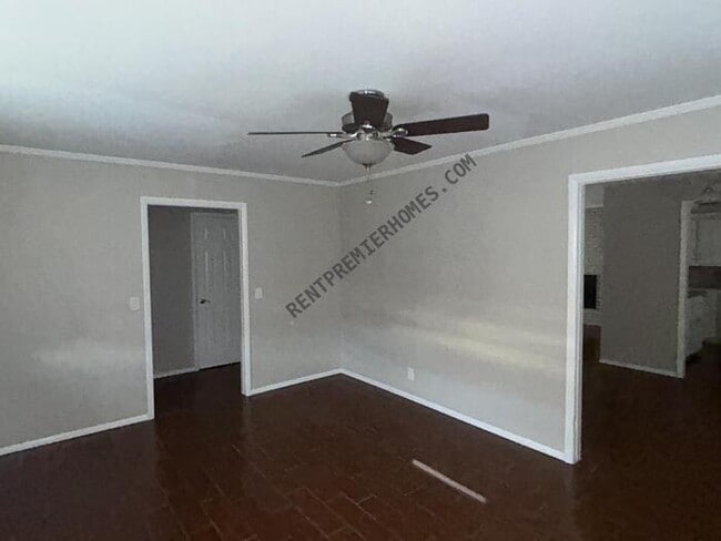 Building Photo - 5406 E 25th Pl