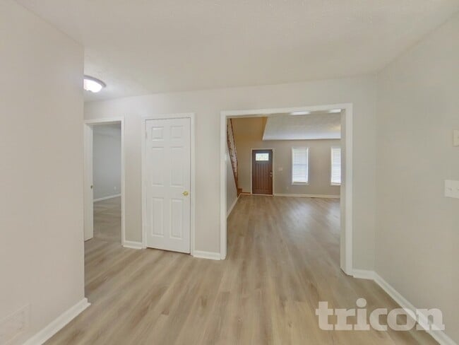 Foto del edificio - 2784 Willow Tree Overlook