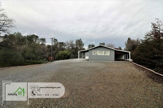 Building Photo - 16624 Power Line Rd