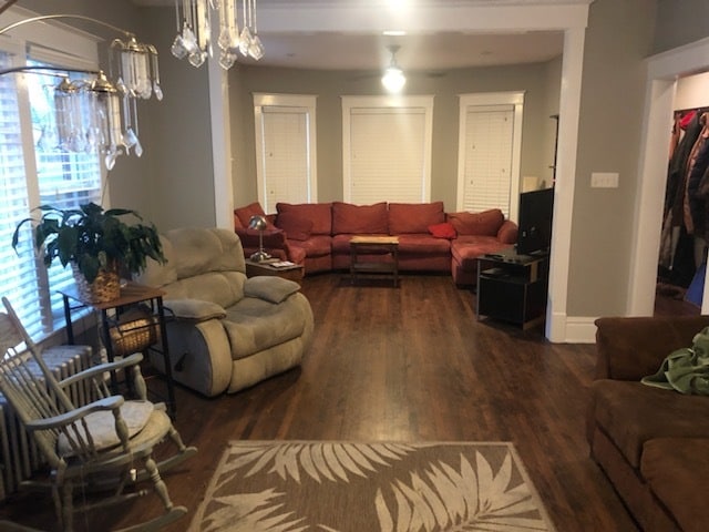 Living room - 6335 5th Ave