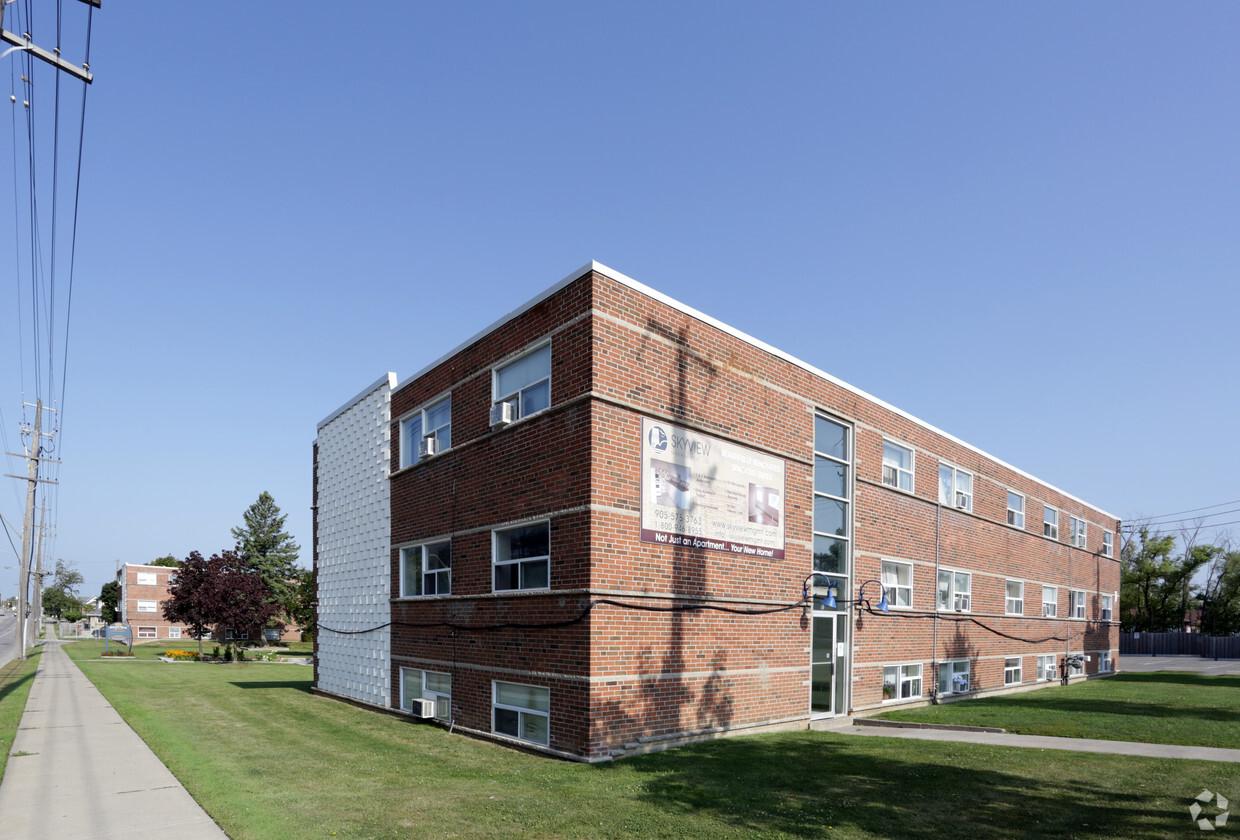 Primary Photo - Hawk Suites