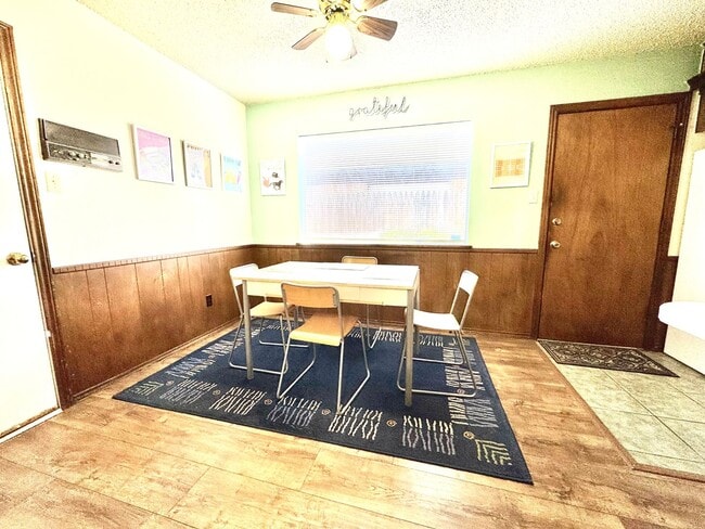 Building Photo - 4409 75th Dr
