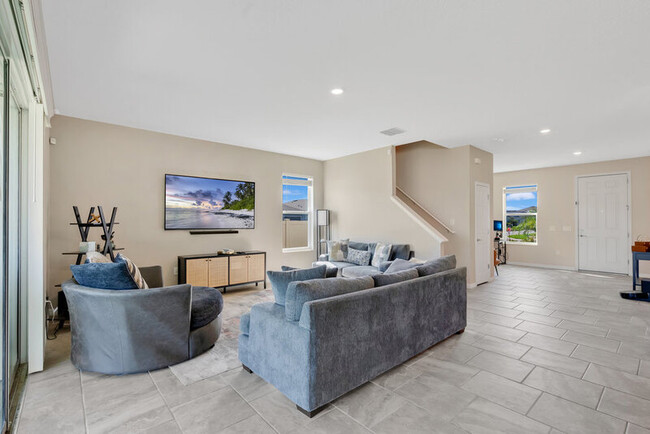 Foto del edificio - 4894 Knoll Ln