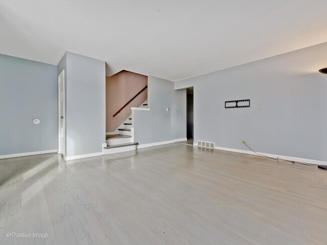 Foto del edificio - 9515 Gross Point Rd