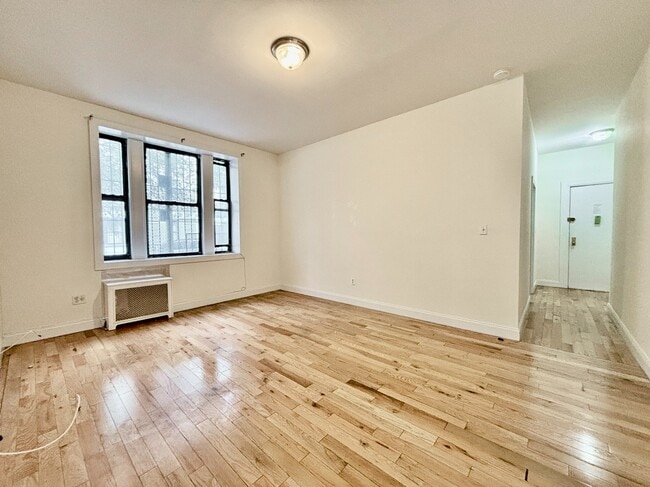 Building Photo - 280 Fort Washington Ave
