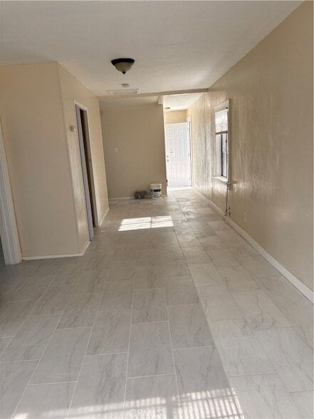 Foto del edificio - 3672 S Western Ave