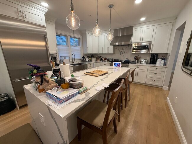 Building Photo - 34 Jamaica Rd