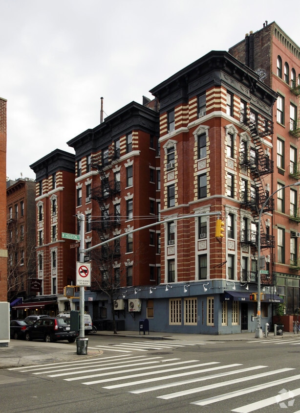 Building Photo - 169 Sullivan St