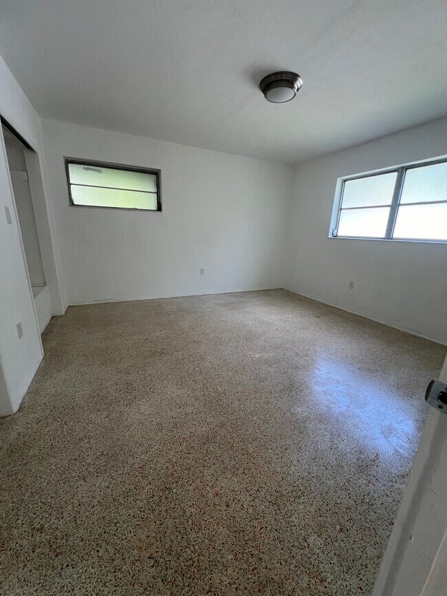 Foto del edificio - 1135 101st St