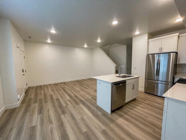 Foto del edificio - 908 N 1100 E