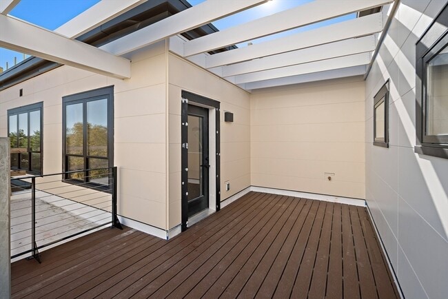 Foto del edificio - 1025 Massachusetts Ave