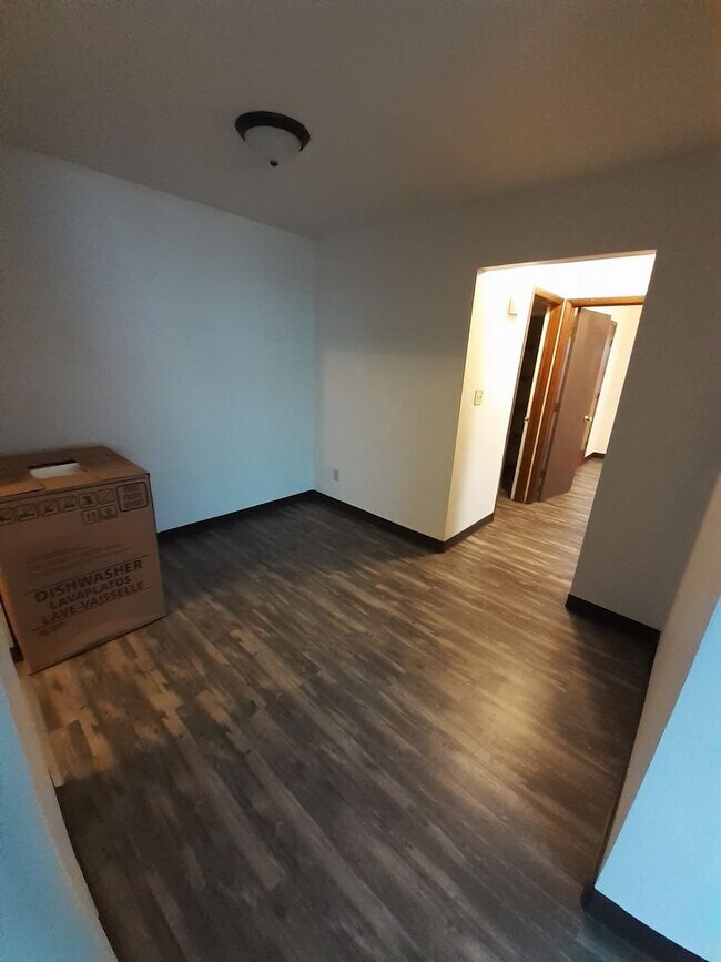 Building Photo - 1749 Edison Street 3