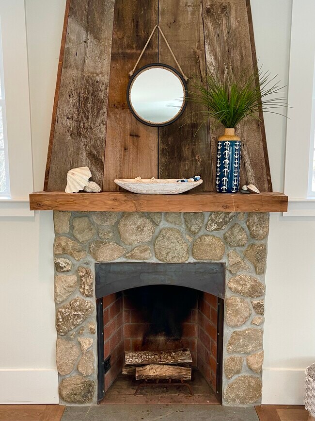 Foto del edificio - 76 N Shore Rd