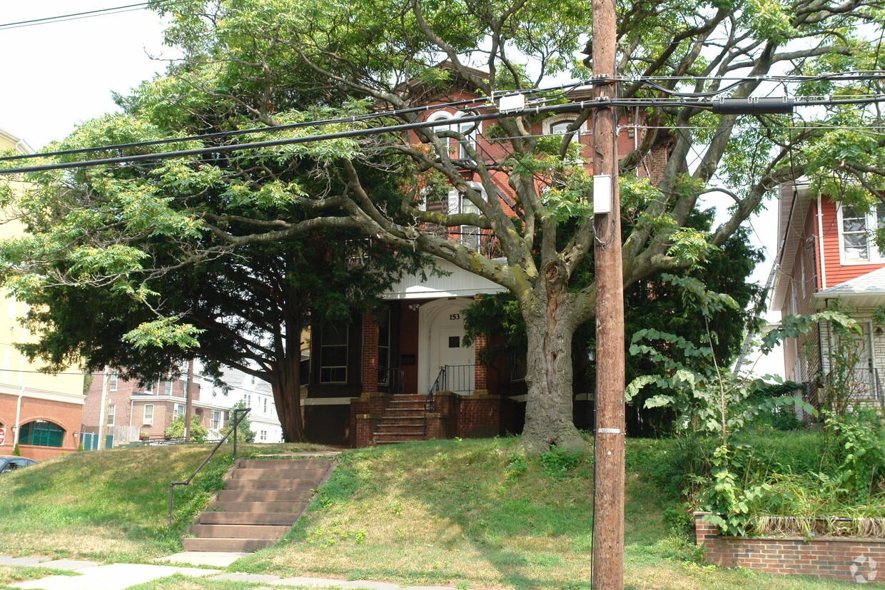 Building Photo - 153-155 W Jersey St