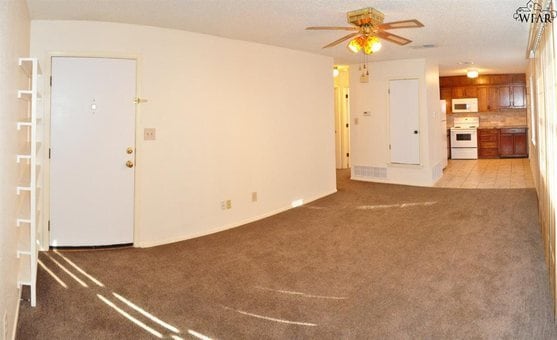 Building Photo - 2911 Featherston Avenue