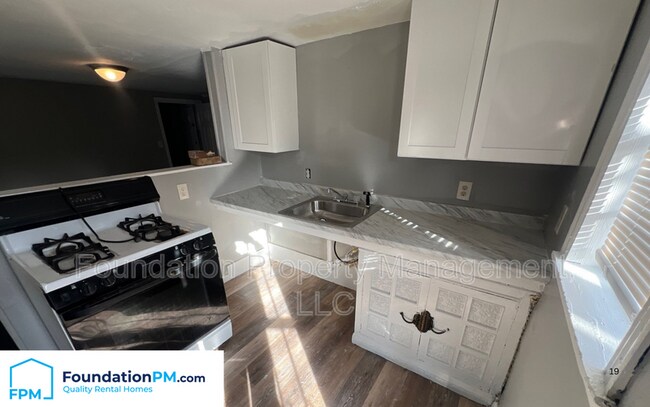 Foto del edificio - 3468 Bowen Ave