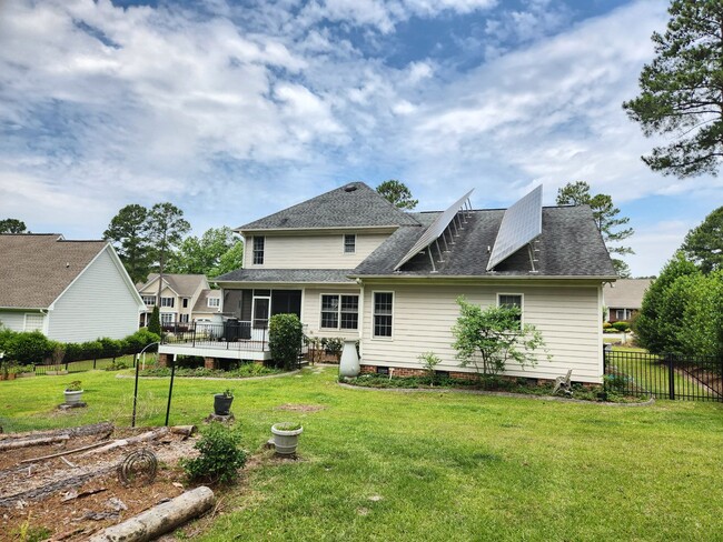 Building Photo - BEAUTIFUL TWO STORY HOME IN ANDERSON CREEK