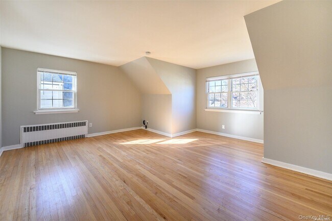 Foto del edificio - 57 Hemlock St