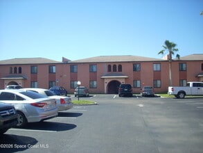 Building Photo - 241 San Juan Cir