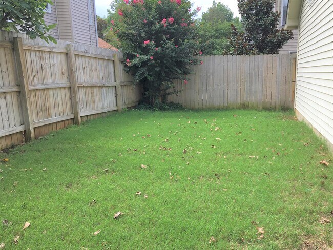 Foto del edificio - 100 Meridian Ct