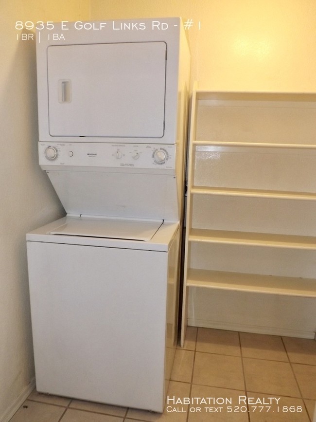 Building Photo - Bright 1BD/1BA with Central AC