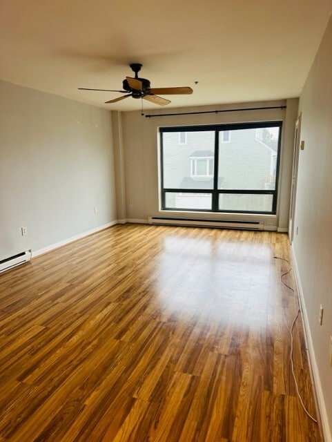 Living/dining room - 148 Breakwater Dr