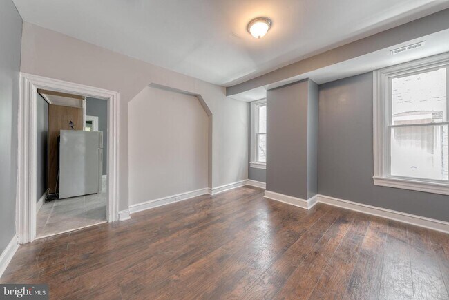 Building Photo - 3916 Edmondson Ave