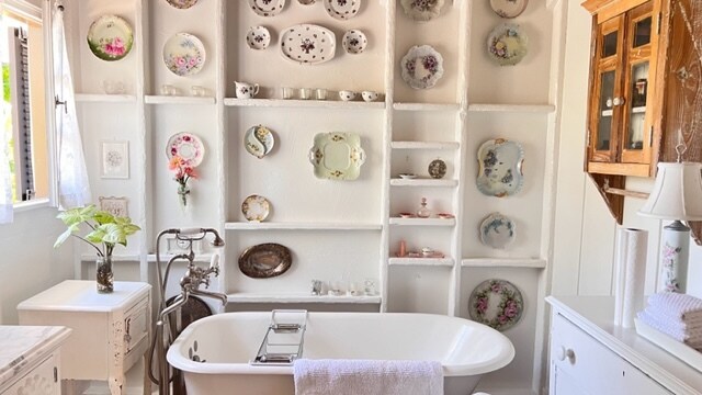 Foto del edificio - 3043 Paseo del Descanso