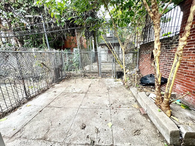 Foto del edificio - 2102 S 64th St