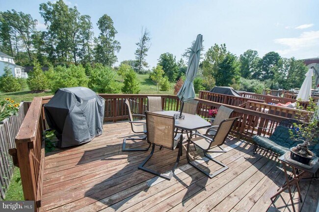 Foto del edificio - 5813 Whiterose Way