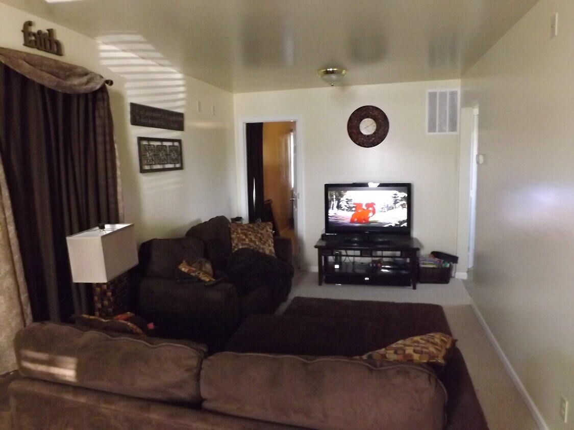 Foto principal - 207 W Elm St