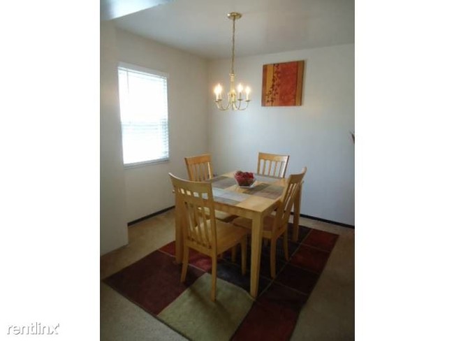 Building Photo - 710 Bellwood Dr