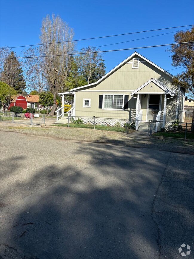 Building Photo - 257 Aylor Ave