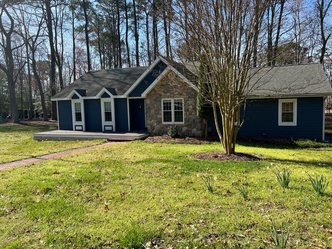 Primary Photo - Single family YEAR ROUND rental - Mallard ...