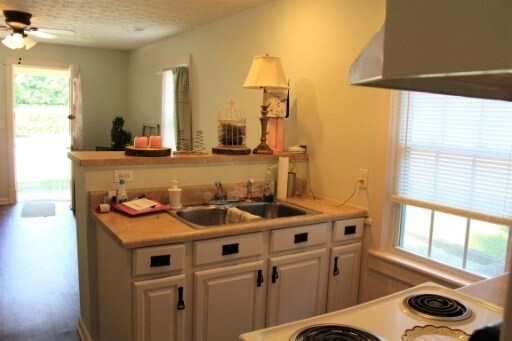 Foto del edificio - 335 Granbury St