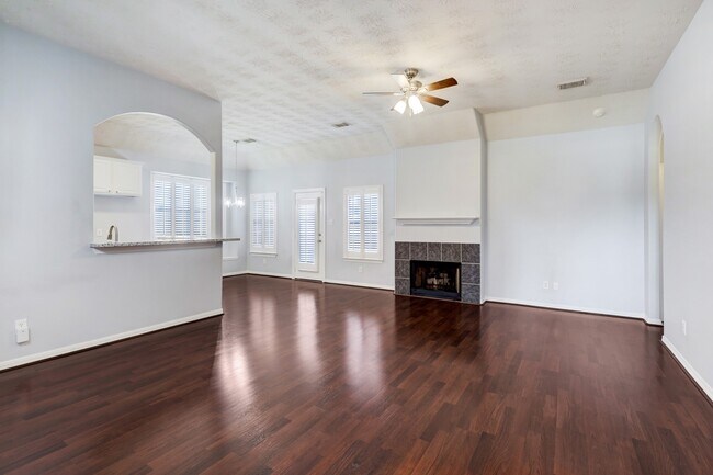 Foto del edificio - 19506 Arbor Pines Ln