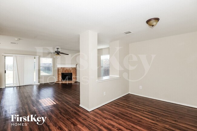 Foto del edificio - 8115 Wesson Rd