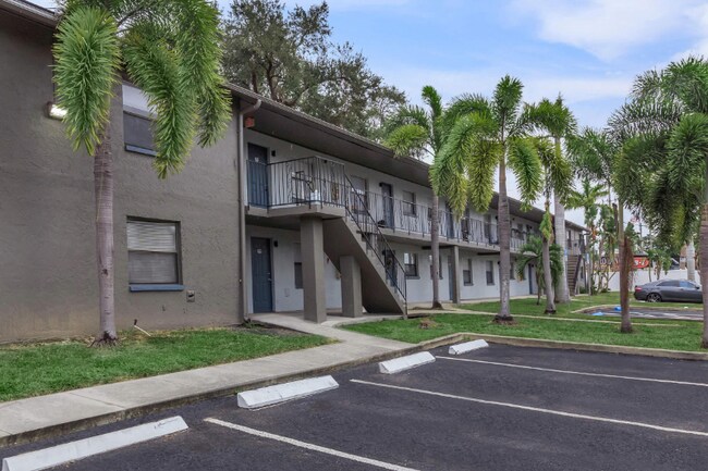 Foto del edificio - 7770 Starkey Rd