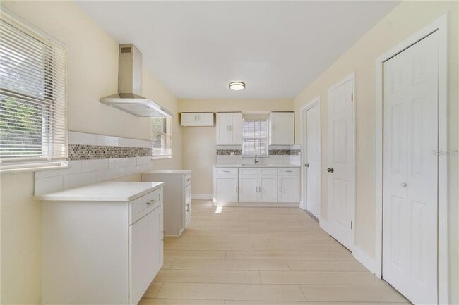 Foto del edificio - 30 W Hammon Dr