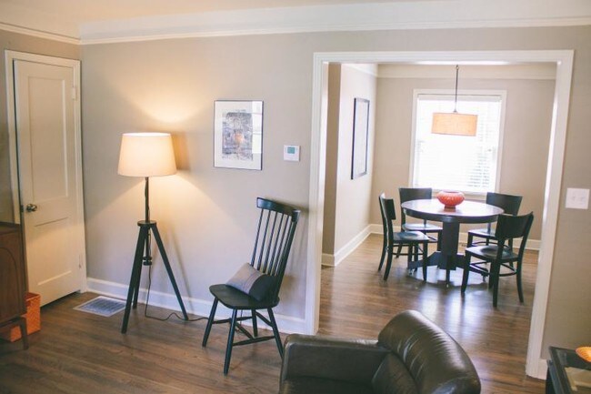 Foto del edificio - 4405 Roanoke Parkway 1-S