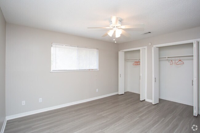 2HAB, 1BA 850 ft² - North 40