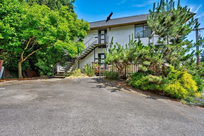 Building Photo - 3642 NE 155th St