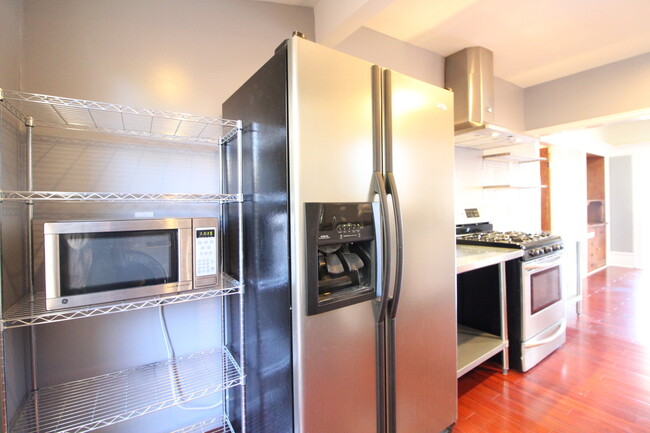 Building Photo - Bernal Heights: Single Family Victorian w/...