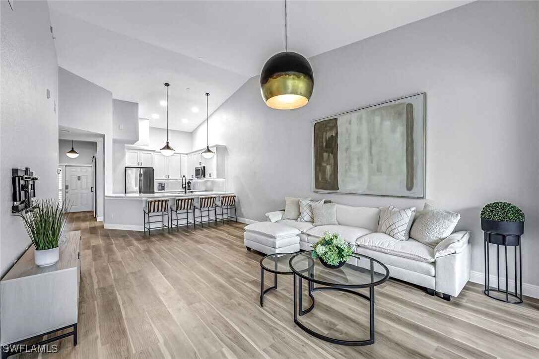 Foto principal - 7741 Pebble Creek Cir