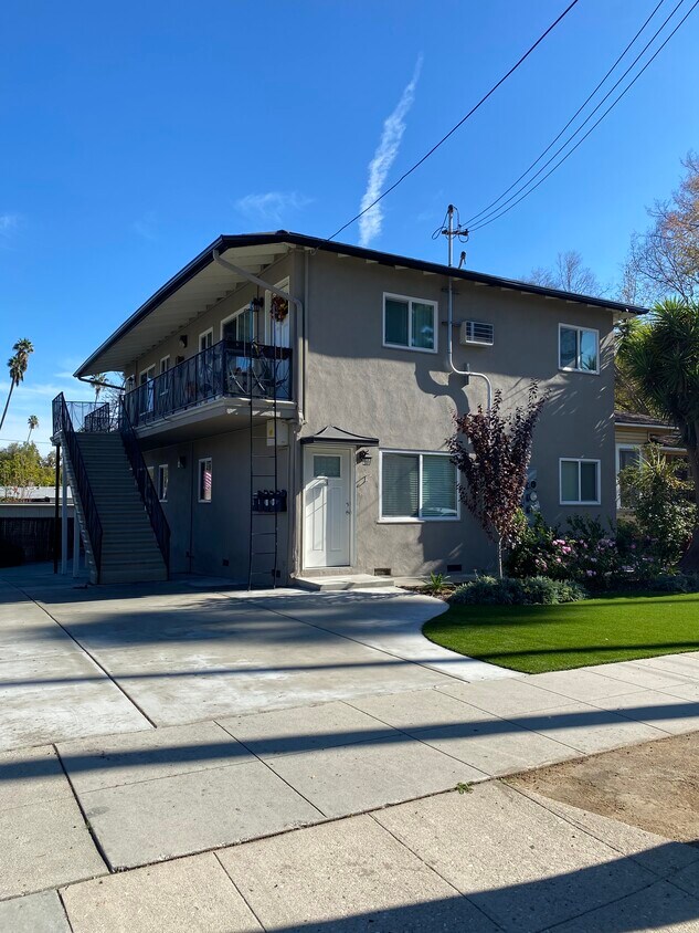 Primary Photo - 130 Harkness Ave