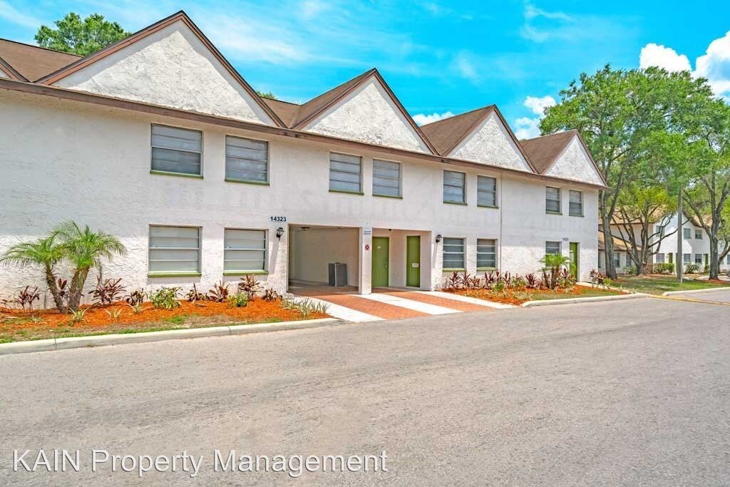 Foto principal - 14305 Lucerne Dr