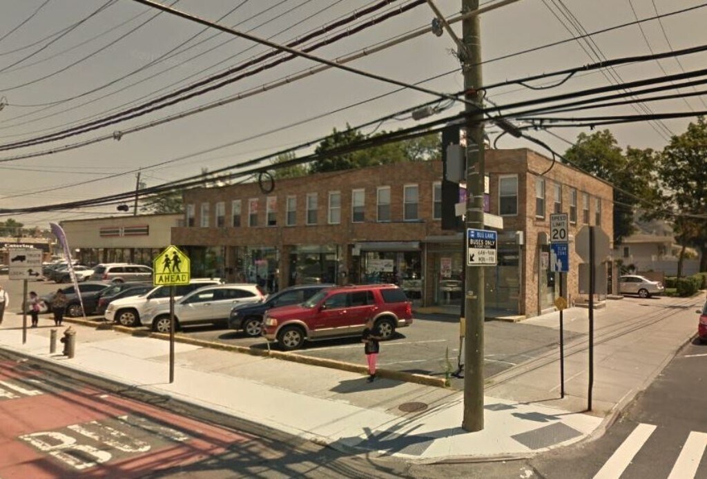 1750 Hylan Blvd Unit 2nd Fl, Staten Island, NY 10305 Room for Rent in