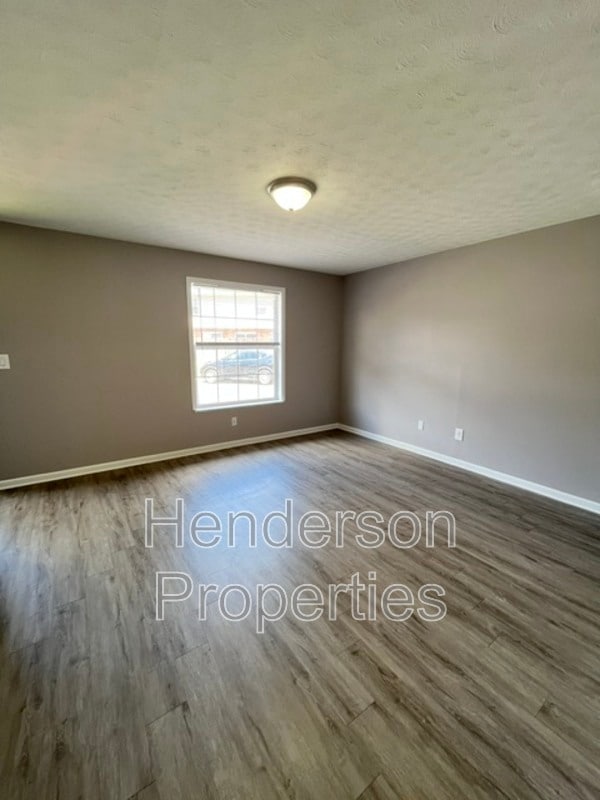Building Photo - 1343 N 6th St