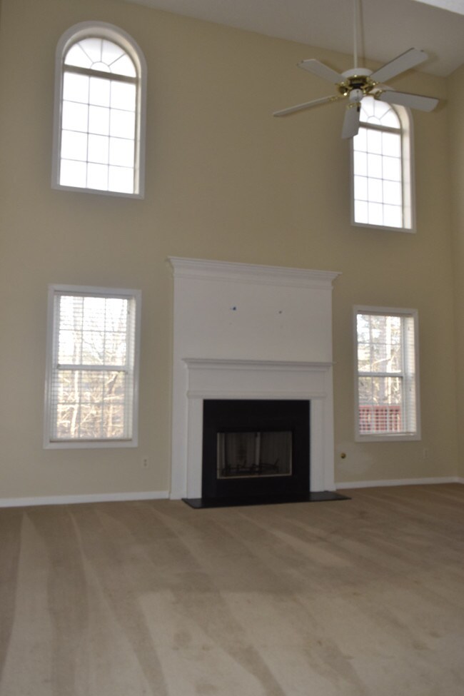 Building Photo - 6878 Wynmeadow Drive