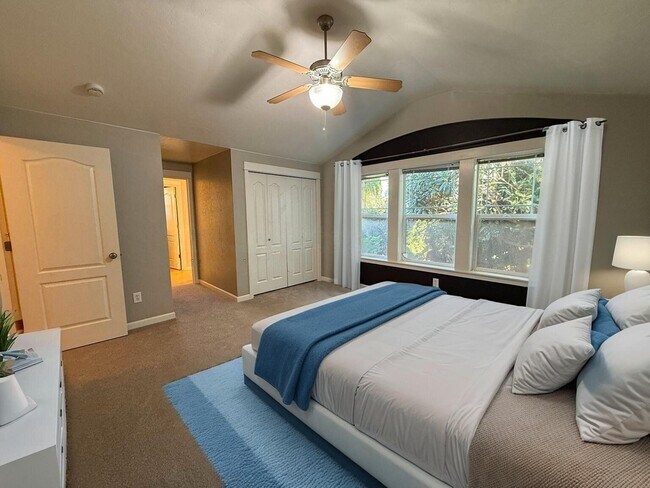 Foto del edificio - 3409 Korbel St